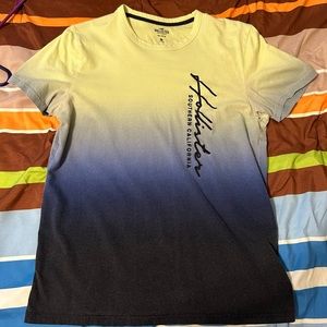 Hollister T-Shirt